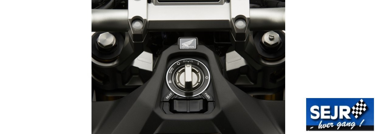 HONDA Adventure & Touring X-ADV750 i butikken.