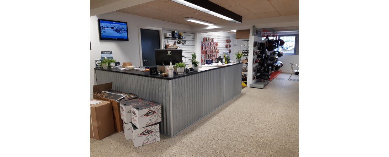 Ekspedition af reservedele og udstyr til din mc. <br>